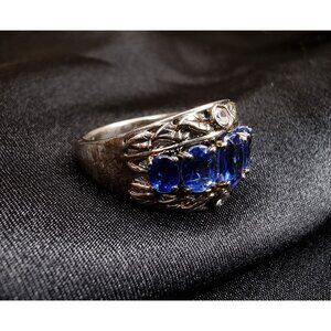 Rare Find Vintage Blue Spinel Sterling Silver 925 Ring Size 5.5